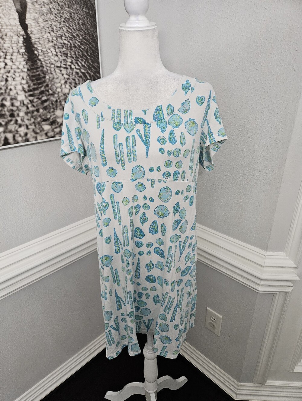 Lilly pulizer dress size large shells - Picture 2 of 8